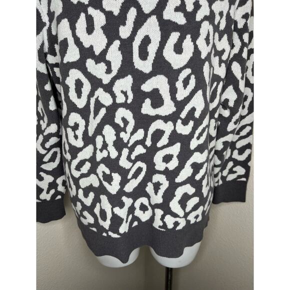 LANE BRYANT Dark Gray & White Leopard Print Crewneck Sweater Size 18 - Picture 11 of 16